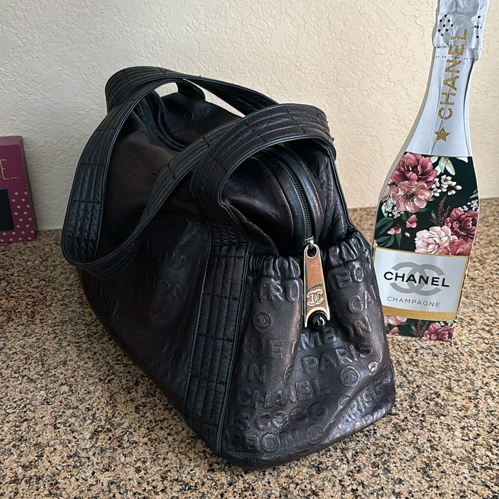 Chanel Black Embossed Shoulder Bag - Picture 5 of 12